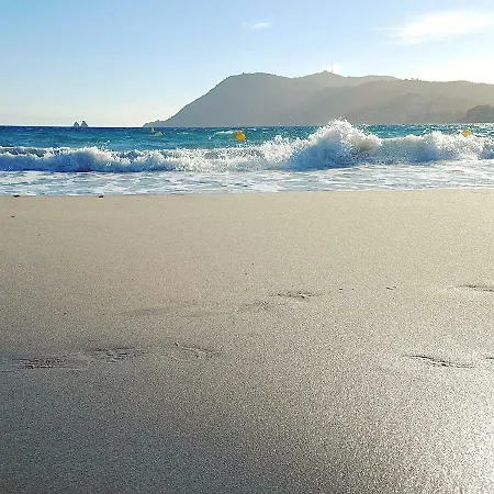 Les Bains De Mer - Station Balneaire Les Sablettes